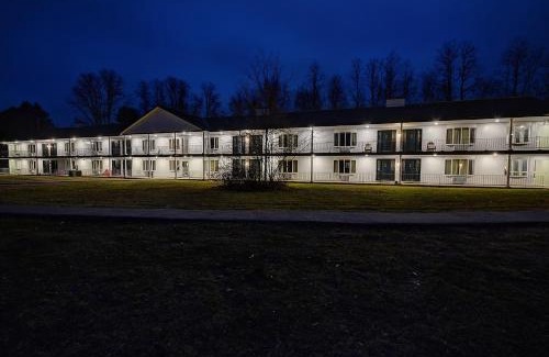 Brattleboro Hotel | Colonial Motel and Spa