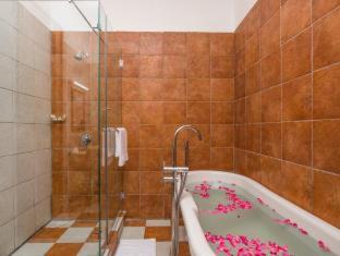 Oyster Bay Hotel | Colosseum Boutique Hotel & Spa