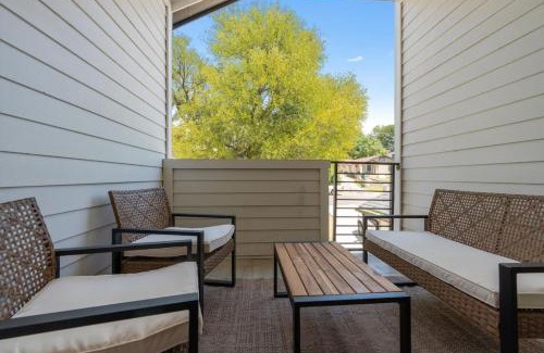 MLK House | Combined Luxurious Home - Up to 18 Guests