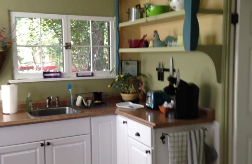 Broadmoor Cottage | Come And Enjoy This Newly Renovated Gem Nestled In The Foothills Of Co Springs!