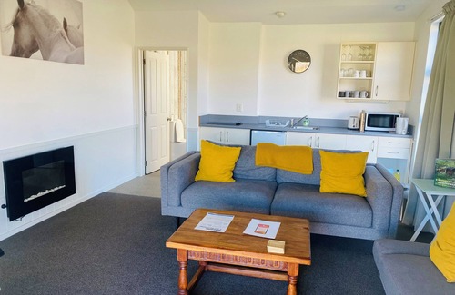 Tarras Cottage | Come and stay at the Enchanted Gold Miners Cottage. A tranquil relaxing breaknnn