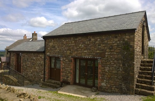 Crynant Cottage | Come and stay in The Old Mill Cottage at Little Walterstone Farm, Gower