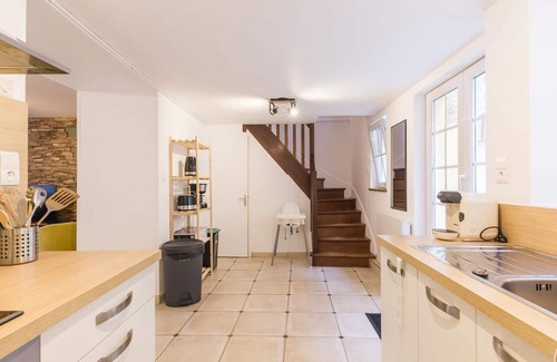 Carentan Cottage | Comfort in Carentan: Family house near the port