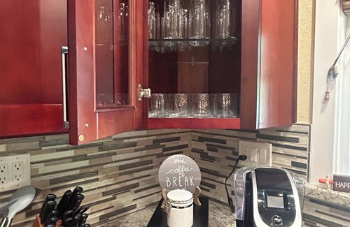 Berryessa House | Comfort Meets Convenience – 3-Bedroom Gem in Sunny San Jose with WiFi & AC