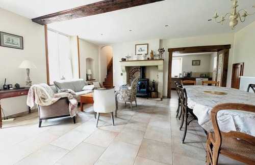 Bazoches-sur-Hoene House | Comfort & nature: calm and friendly