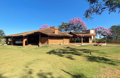 Chapada dos Guimaraes Cottage | Comfortable country house, parking, garden, SPA, football, 2km from the center.