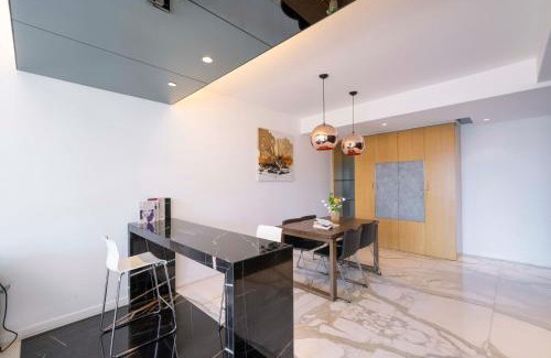 Xujiahui Apartment | Comfortable 2BR Apartment Steps from Xujiahui Metro