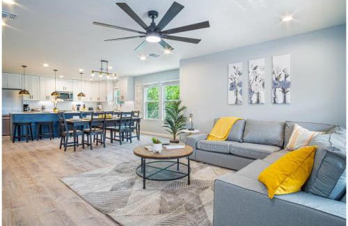 Denver Heights House | Comfortable 4BR2.5BA Family Home Near Riverwalk