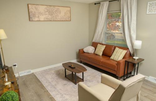 Summit Station House | Comfortable and Calm Stay in Columbus