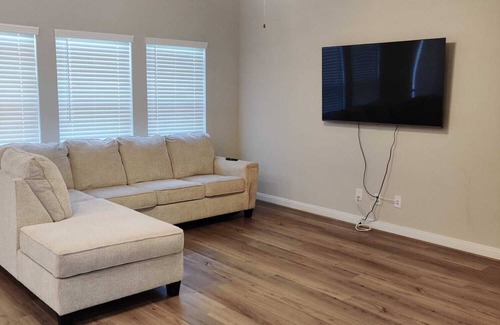 Cypress House | Comfortable and gorgeous family house.