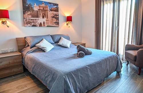 Kalkara Apartment | Comfortable Apartment at Lvl 1 overlooking Kalkara Creek