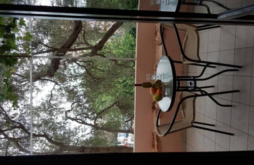 Petrovac House | Comfortable Budva Rooms with Easy Access to Sveti Stefan - Triple Room 6