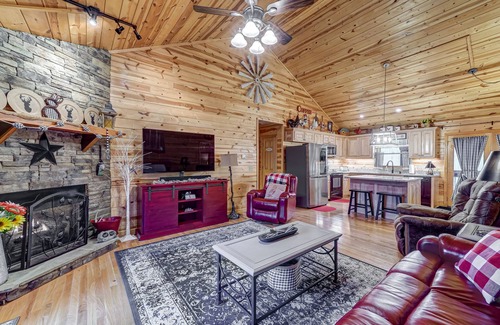 Eagle Mountain Cabin | Comfortable cabin with pool access, lovely deck, fireplace & firepit