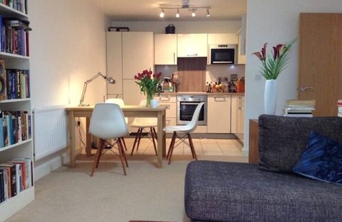 Hackney Apartment | Comfortable, convenient flat in heart of Dalston