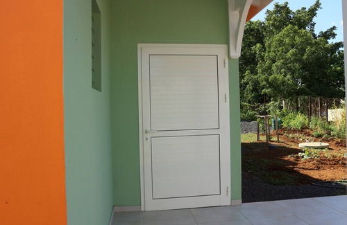 Belcourt Apartment | Comfortable Cosette apartment in La Jaille, in the center of Guadeloupe