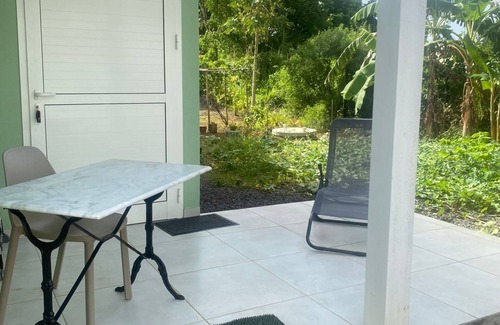 Belcourt Apartment | Comfortable Cosette apartment in La Jaille, in the center of Guadeloupe