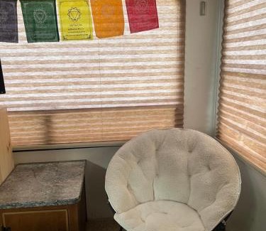 Bodfish House | Comfortable Guest RV With EV charger Semi Rural Area