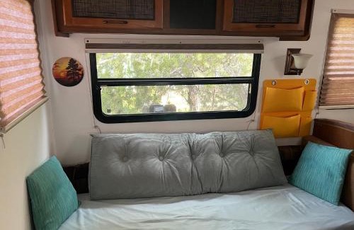 Bodfish House | Comfortable Guest RV With EV charger Semi Rural Area