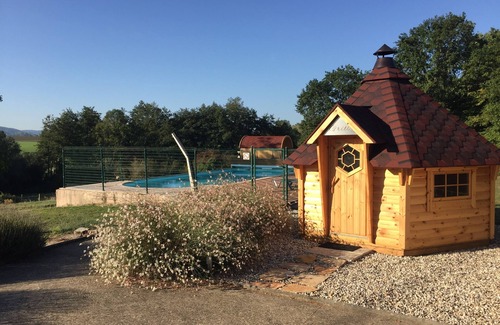 Flacey-en-Bresse Cottage | Comfortable holiday home with pool (5 people)