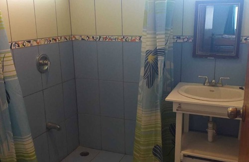 Roble House | Comfortable home on beautiful property close to San Jose