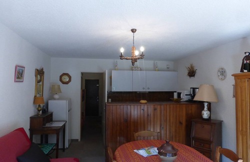 Le Super-Sauze Apartment | Comfortable studio for 5 with balcony and parking at Super Sauze