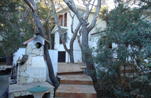 Porto Pino Villa | Comfortable Villa 20 meters from the sea and large private pine forest