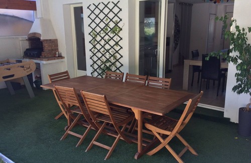 Frejus House | Comfortable villa in residential area 5 minutes from the beach