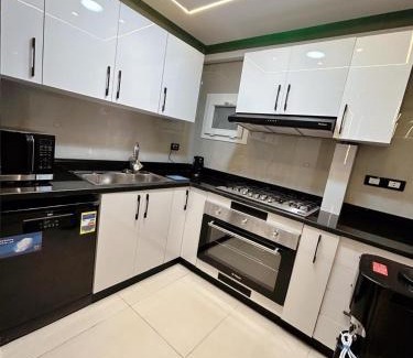 Heliopolis Apartment | Comfy 2 bedrooms apartment in Cairo Sheraton, Airport