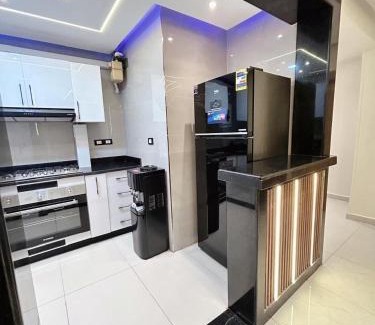 Heliopolis Apartment | Comfy 2 bedrooms apartment in Cairo Sheraton, Airport