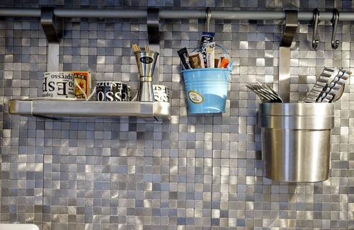 Innri-Njarthvik Apartment | Comfy beds, Jacuzzi, Downtown Keflavik, Int. Airp.7 min. Simply a smart choice.