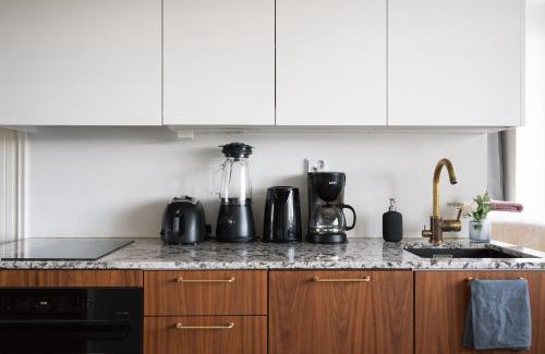 Alppiharju Apartment | Comfy Top Floor Studio Apt in Centre of Helsinki