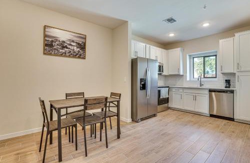 Desert View Apartment | Community Pool and Hiking Trails Phoenix Condo!