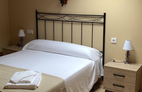 Arroyo de la Luz House | COMPLEJO RURAL LA PALOMA