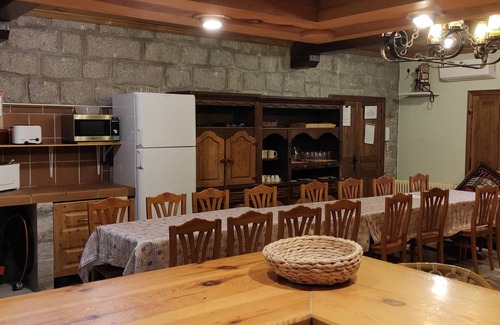 La Ponderosa de la Sierra Ski Chalet | Complejo Yebras. Casa Snadra