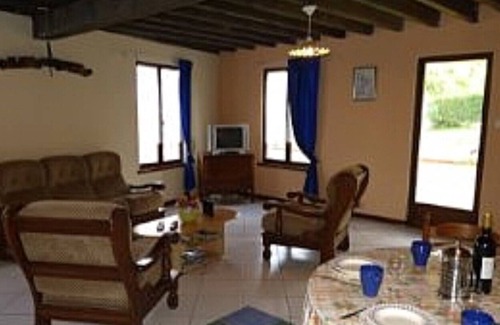 Saint-Juire-Champgillon House | Complex Of 3 Gites With Shared Swimming Pool And Large Gardens