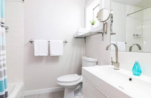 North End Apartment | Condo 24! Prized Location. Modern! Bright! Enjoy!