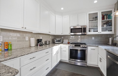 South Redondo Condo | Condo In Redondo Beach. Close To The Ocean & Beach.