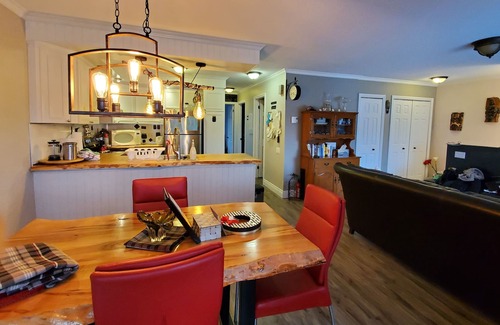 Beauce-Sartigan Regional County Municipality Apartment | Condo tranquille et confortable pour 2 à 4 personnes - Quiet and cozy condo