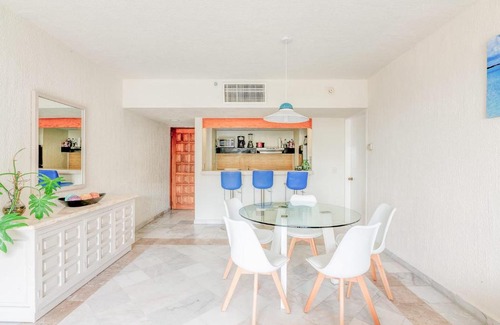 Zona Hotelera Apartment | Condos in Prime Cancun Location Plus 3 Pools