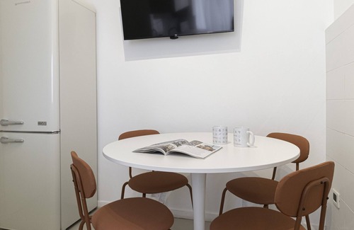 Isola Apartment | Confalonieri 11 - Two Bedroom Apartment, Sleeps 4