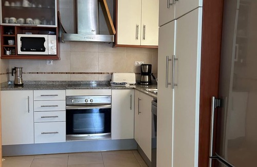 Cubelles Apartment | Confortable 140m2 penthouse, air-cond+park+wifi+tennis club near