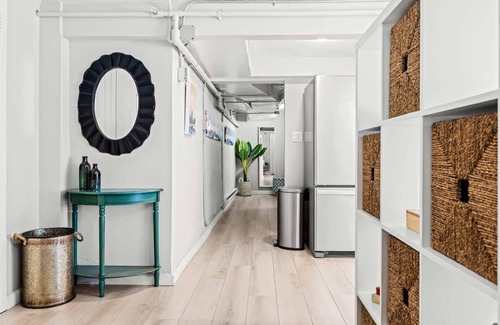 West Colfax Apartment | Contemporary Finishes | Studio | Sloan's Lake 30+