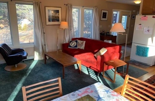 Wellfleet House | Contemporary Home Near Lieutenant's Island (CS0009)