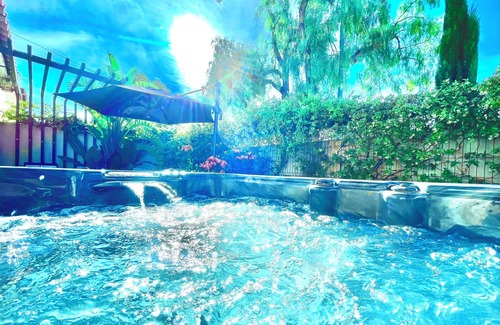 Sollies Pont House | Contemporary villa with SPA 15 minutes from the beach