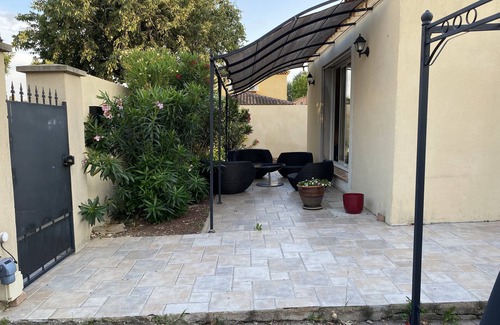 Entressen Villa | Contemporary villa. Near AIX/MARSEILLE/ALPILLE/AVIGNON/ARLES