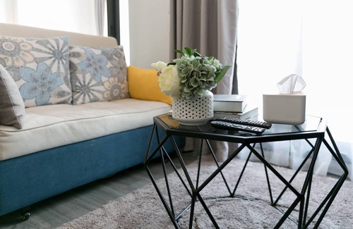 Bang Lamphu Lang Apartment | Convenience store nearby! Khet Khlong San