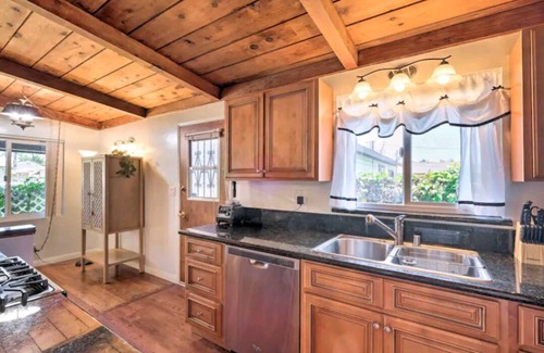 Loma Alta House | Convenient Cozy Coastal Retreat: 1-Mi to Beach, Pet-Friendly & Firepit