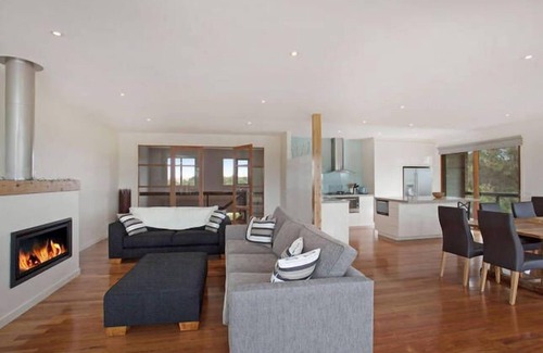 Fingal House | Convenient For Families, Golfers and Hot Spring Enthusiasts