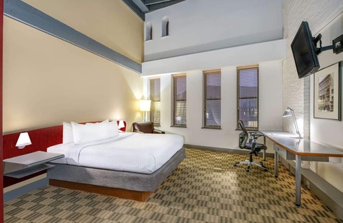 Downtown Columbus Hotel | Convenient Stay, Superb Location Downtown! Near Columbus Museum of Art