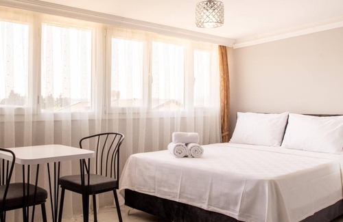 Kuscular Apartment | Convenient Studio Flat 10 min to Seashore in Urla